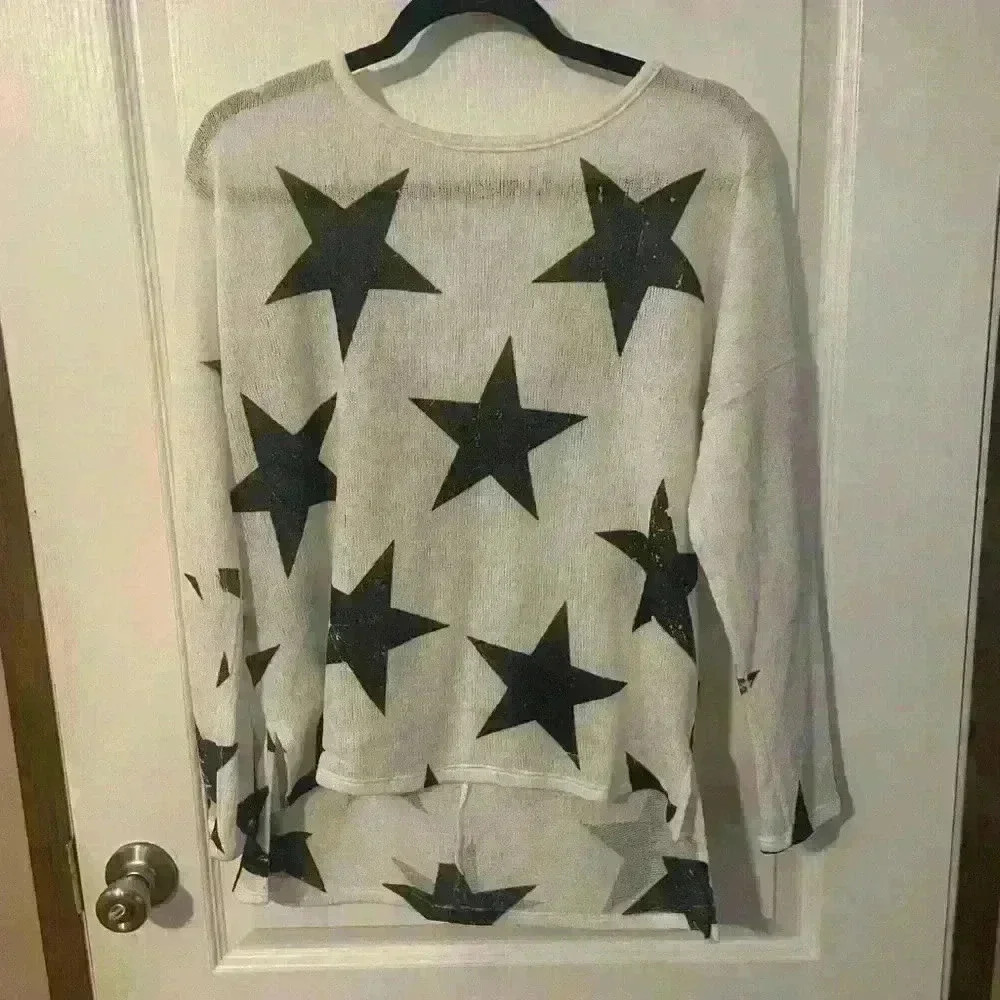 Altar’d State light weight star sweater-top - Picture 1 of 3